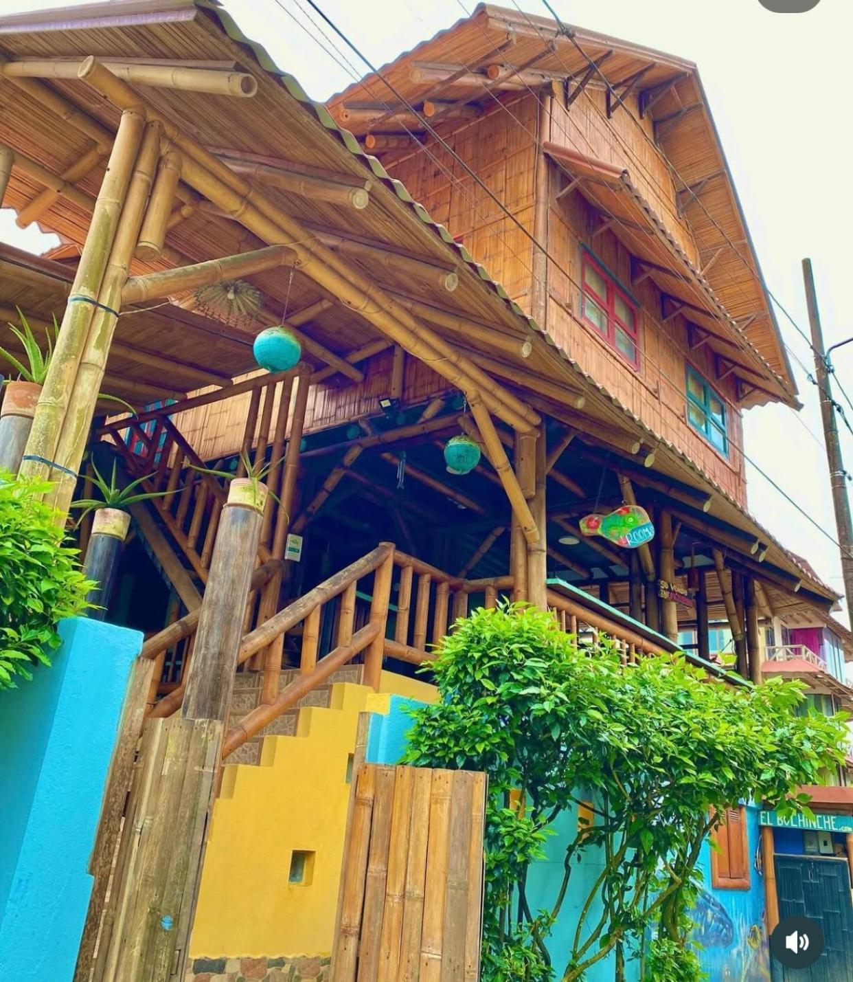 El Bochinche Hotel Mompiche ภายนอก รูปภาพ
