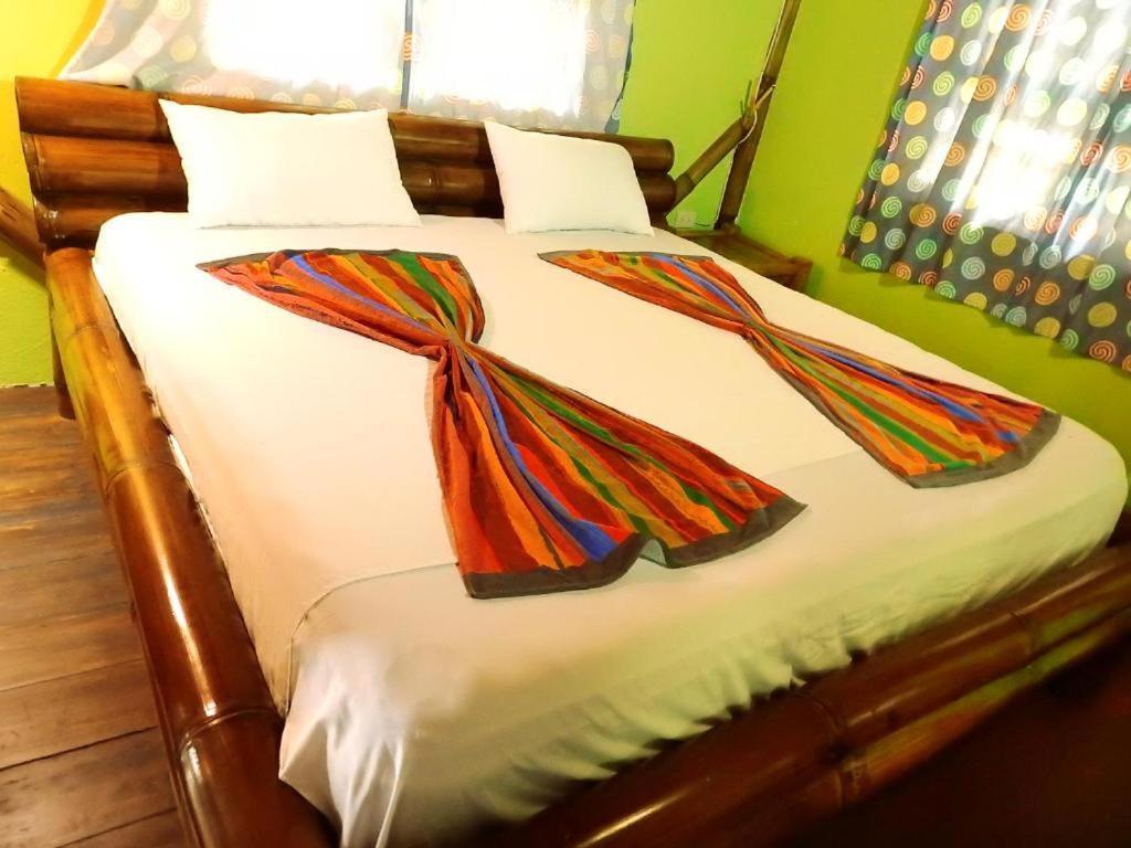 El Bochinche Hotel Mompiche ภายนอก รูปภาพ